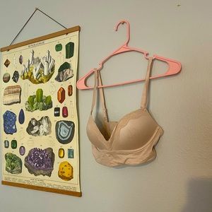 No wire nude push up bra